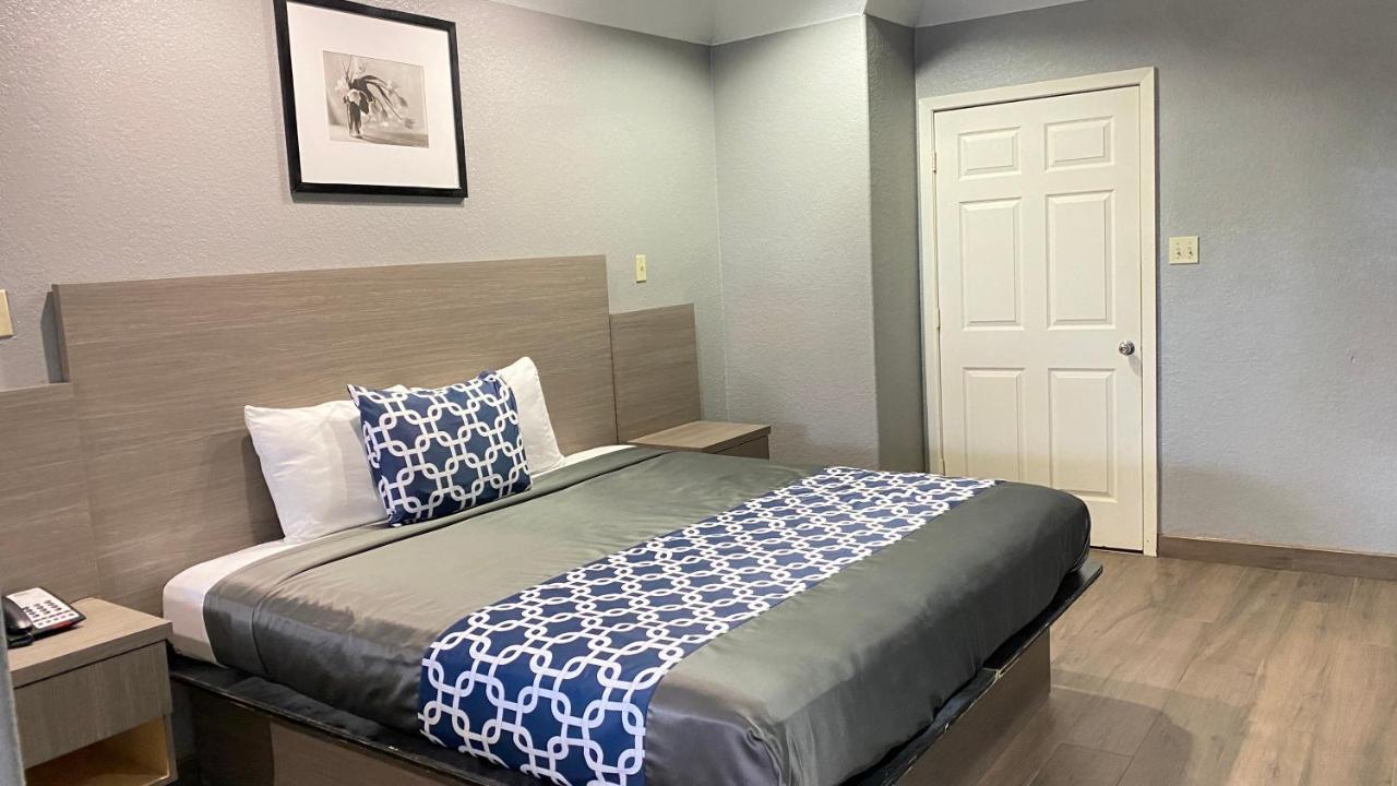 Island Suites Hobby Airport 휴스턴 외부 사진