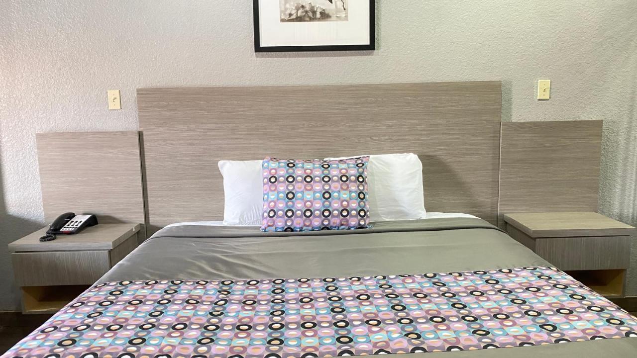 Island Suites Hobby Airport 휴스턴 외부 사진